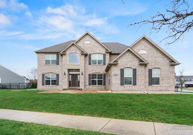 Property at 173 Hibiscus Ln, Elgin, IL 60124, 7 beds, 5 baths