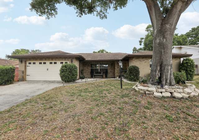 Property at 204 Valley Dr, Brandon, FL 33510, 3 beds, 2 baths