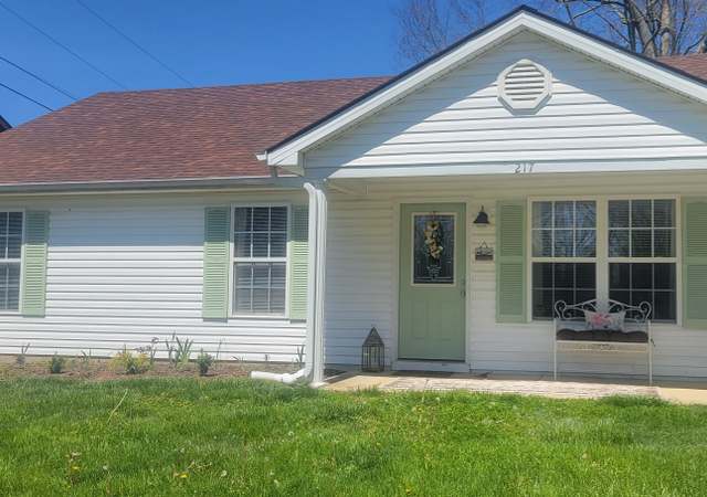 Property at 217 Berry Ave, Versailles, KY 40383, 3 beds, 1.5 baths