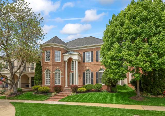 Property at 10097 Mccarty Crest Ct, Fairfax, VA 22030, 4 beds, 3.5 baths