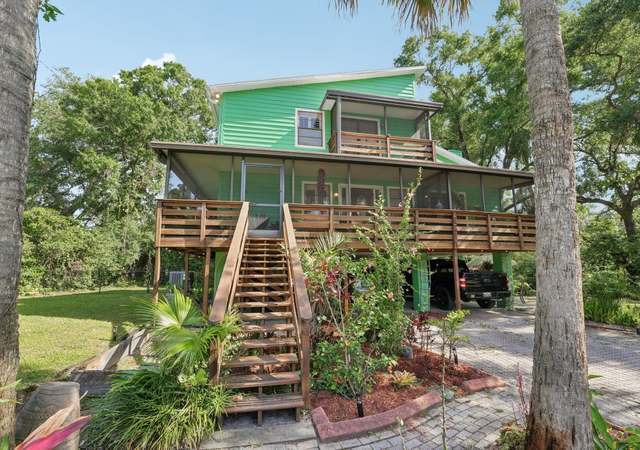 Property at 8614 Hibiscus Dr, Tampa, FL 33637, 3 beds, 2.5 baths