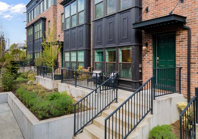Property at 921 W McGraw St #34, Seattle, WA 98119, 3 beds, 3.5 baths
