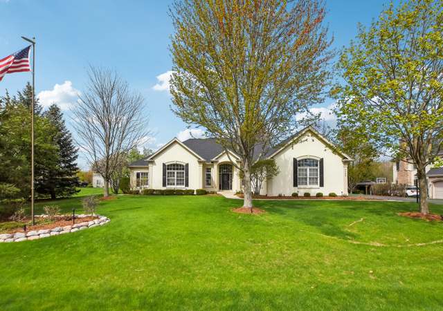Photo of 7160 Bannockburn Cir, Lakewood, IL 60014