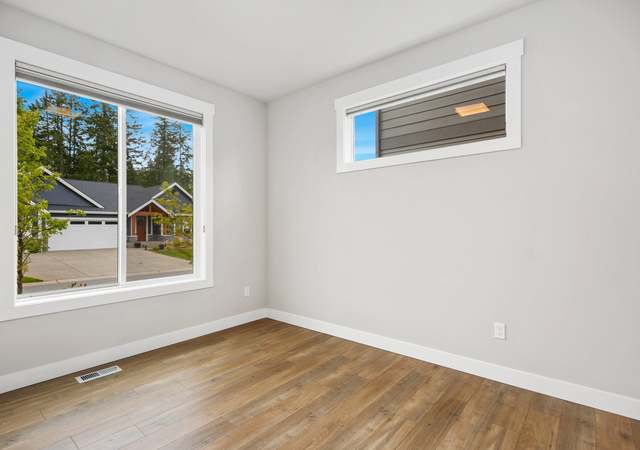 Photo of 2110 Donnegal Cir SW, Port Orchard, WA 98367