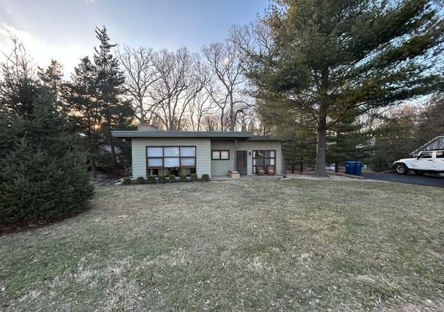 Photo of 5505 W Lake Shore Dr, Wonder Lake, IL 60097