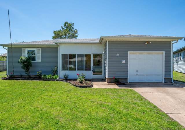 Property at 25 Shirley Ln, Edmond, OK 73003, 3 beds, 2 baths