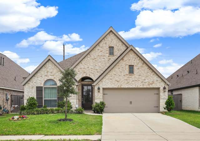 Property at 20514 Yearling Pasture Ln, Tomball, TX 77377, 4 beds, 3 baths
