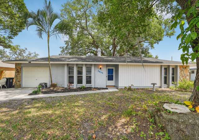 Property at 1517 Country Ridge Dr, Lakeland, FL 33801, 4 beds, 2 baths