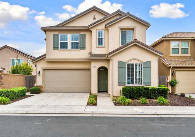 Property at 2067 E Axelson Dr, Fresno, CA 93730, 4 beds, 3 baths