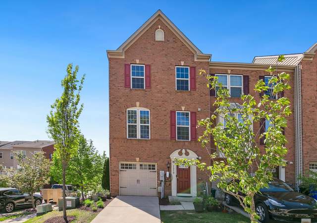 Property at 7310 Summit Rock Rd, Elkridge, MD 21075, 4 beds, 3.5 baths