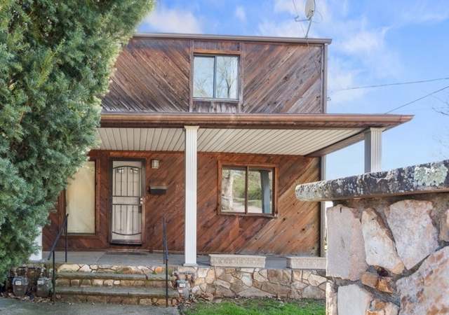 Property at 4300 Bristol St, Greenfield, PA 15207, 2 beds, 1 bath
