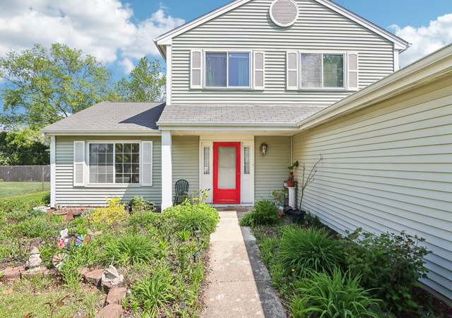 Photo of 525 Burke Dr, Carol Stream, IL 60188