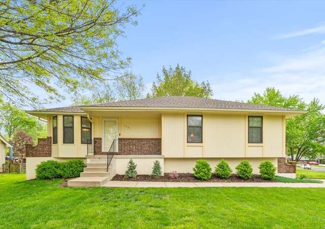Photo of 1131 NE Columbus St, Lee's Summit, MO 64086
