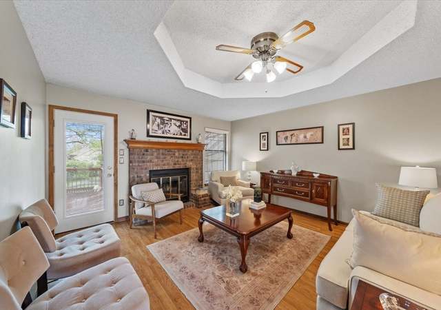 Photo of 1131 NE Columbus St, Lee's Summit, MO 64086