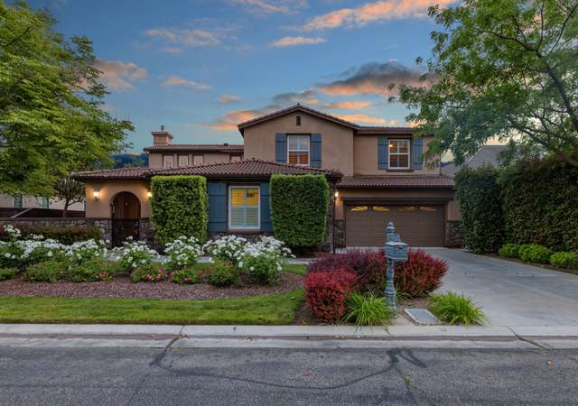 Property at 10615 E Landmark Way, Clovis, CA 93619, 4 beds, 4 baths