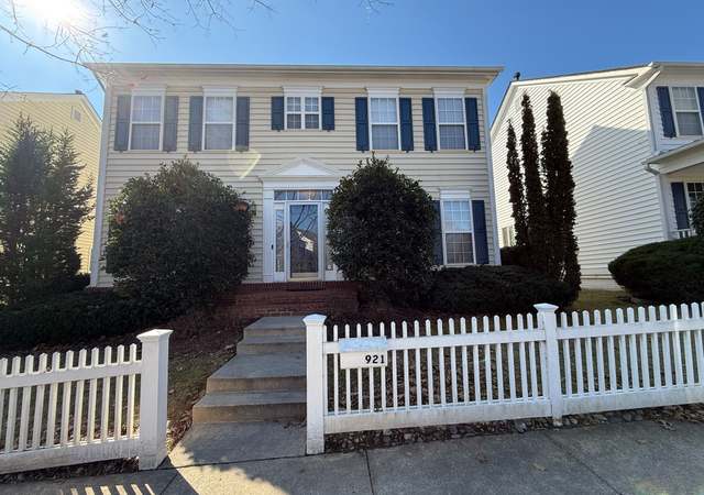 Property at 921 Gentlewood St, Gaithersburg, MD 20878, 2.5 baths