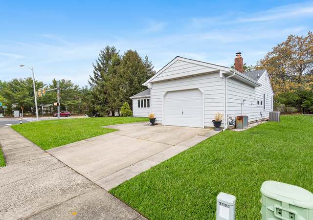 Property at 102 Santiago Dr, Toms River, NJ 08757, 2 beds, 2 baths