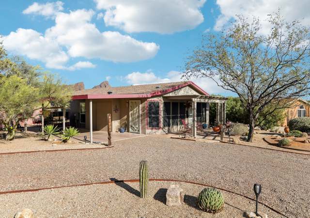 Property at 2141 S Doubletree Ln, Tucson, AZ 85713, 3 beds, 2 baths