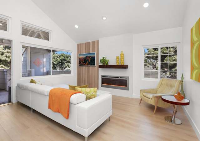 Photo of 7302 Yellowtail Dr #205, Huntington Beach, CA 92648