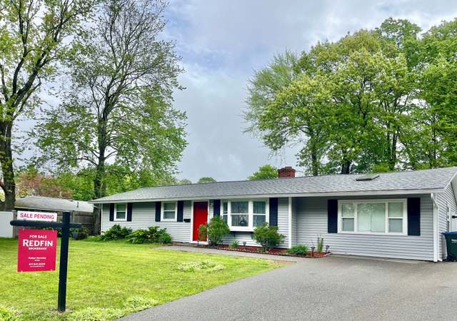 Photo of 18 Bradford St, Holbrook, MA 02343