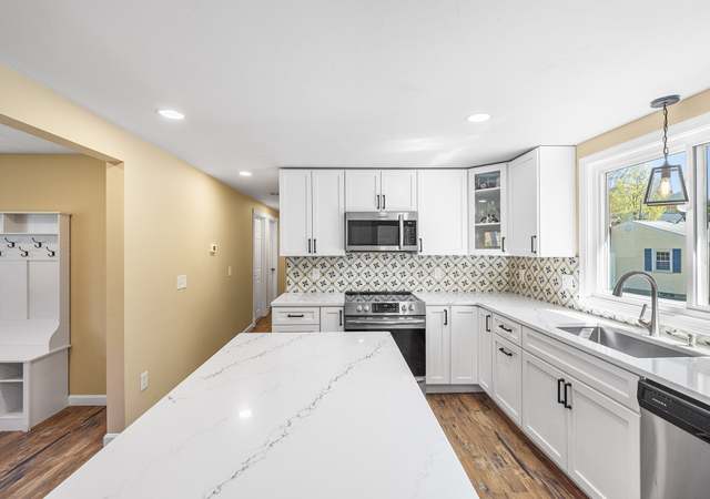 Photo of 19 Old Dudley Rd, Oxford, MA 01540