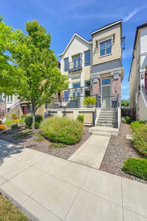 Property at 3629 Crocker Dr, Sacramento, CA 95818, 3 beds, 2.5 baths