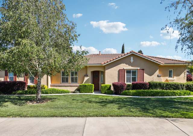 Property at 8040 Linda Isle Ln, Sacramento, CA 95831, 3 beds, 2 baths