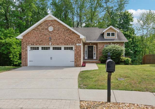 Property at 320 David Dr, Clarksville, TN 37040, 3 beds, 2 baths