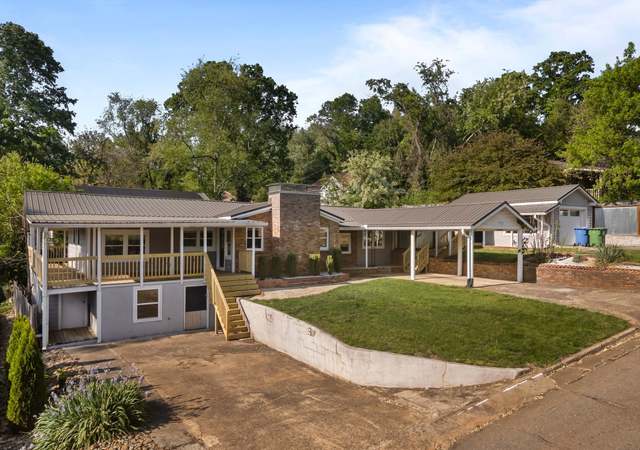 Property at 186 Joyner Ave, Asheville, NC 28806, 4 beds, 2 baths