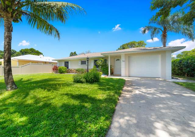 Property at 966 37th Ave, Vero Beach, FL 32960, 2 beds, 2 baths