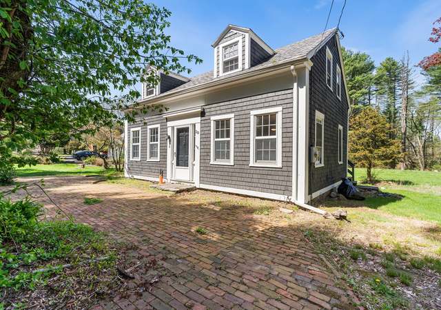 Photo of 20 School St, Rehoboth, MA 02769