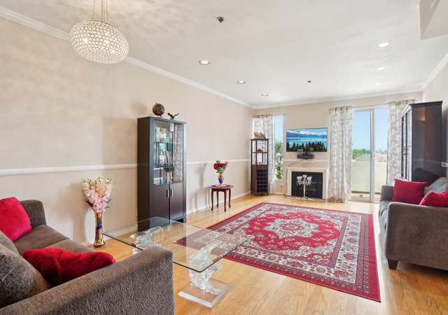 Property at 19350 Sherman Way #335, Reseda, CA 91335, 2 beds, 2 baths