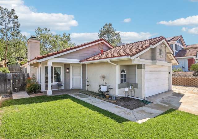 Photo of 2431 Bobcat Gln, Escondido, CA 92029
