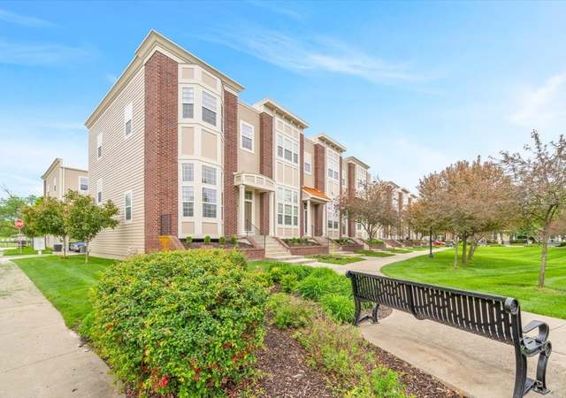 Property at 2911 Gentry Park Pkwy, Kansas City, MO 64116, 2 beds, 2.5 baths