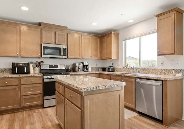 Photo of 24060 Raptor Way, Lake Elsinore, CA 92532