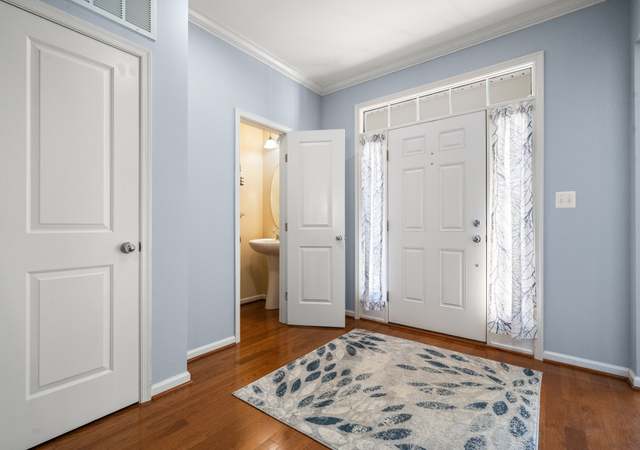 Photo of 8903 Screech Owl Ct, Gainesville, VA 20155