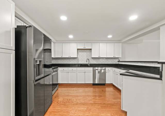 Property at 1521 N Van Dorn St, Alexandria, VA 22304, 2 beds, 2 baths