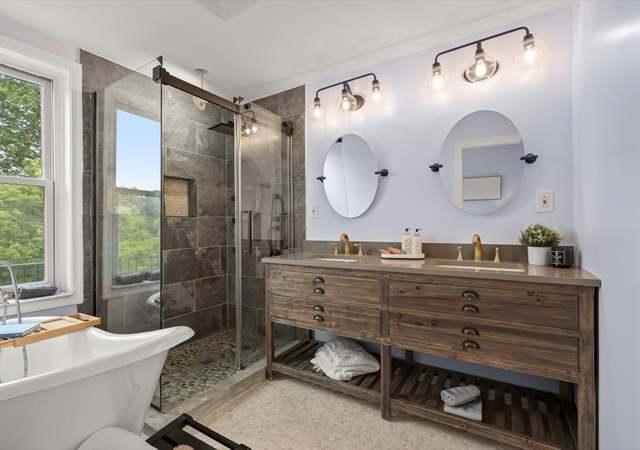 Property at 29 Sherman Cir NW, Washington, DC 20011, 3 beds, 3.5 baths