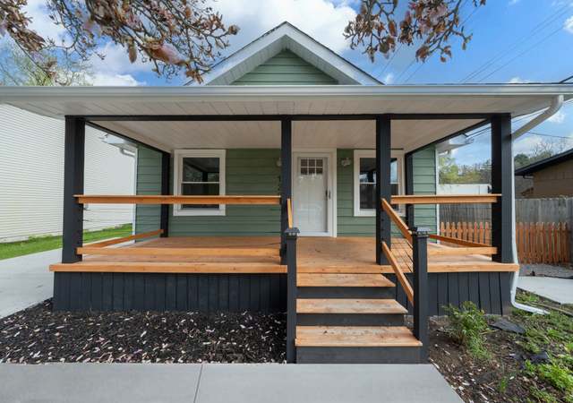 Property at 120 Oriole St, Commerce Twp, MI 48382, 2 beds, 1 bath