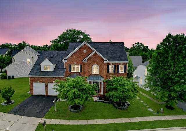 Property at 45932 Pullman Ct, Sterling, VA 20164, 4 beds, 4.5 baths