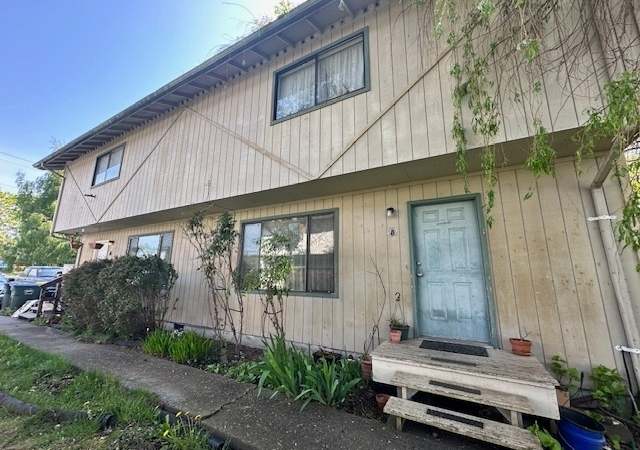 Photo of 2325 Yew St Unit B, Bellingham, WA 98229