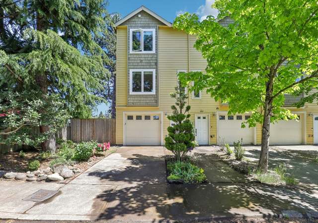 Property at 4412 SE 101st Ave, Portland, OR 97266, 2 beds, 1.5 baths