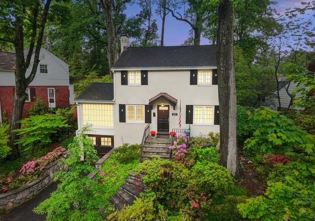 Property at 3210 Old Dominion Blvd, Alexandria, VA 22305, 3 beds, 2 baths