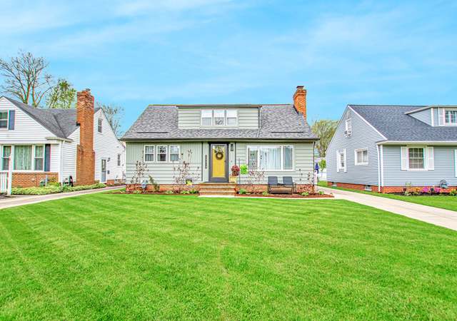 Property at 16419 Parklawn Ave, Middleburg Heights, OH 44130, 3 beds, 3 baths