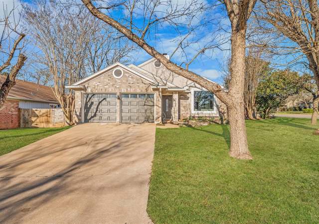 Photo of 7900 Finch Trl, Austin, TX 78745