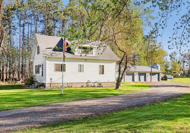 Property at 31559 Quinlan Ave, Chisago Lake Twp, MN 55012, 3 beds, 2 baths