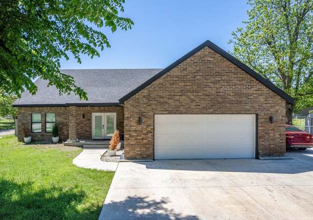 Property at 502 W Pine St, Tuttle, OK 73089, 4 beds, 3 baths