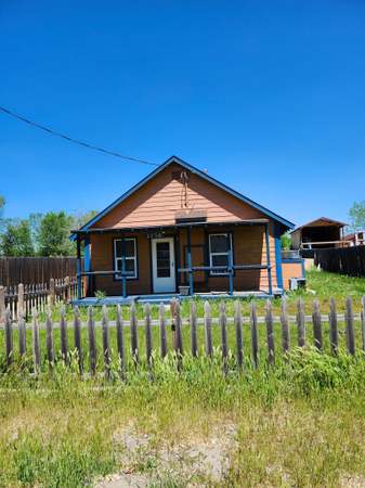 Property at 1358 Cascade Rd, Emmett, ID 83617, 3 beds, 1 bath