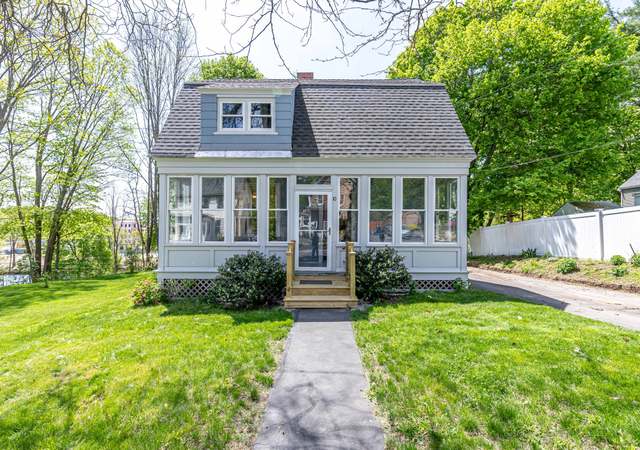 Property at 10 Rogers St, Dover, NH 03820, 3 beds, 1 bath
