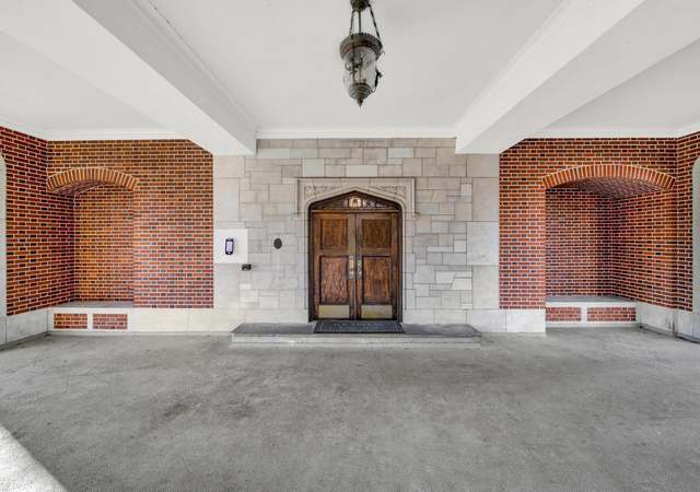 Photo of 301 W 10th St #402, Charlotte, NC 28202